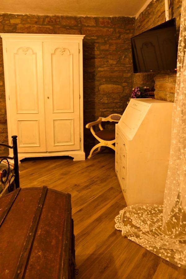 Il Borgo Del Castello Otel Cremolino Dış mekan fotoğraf